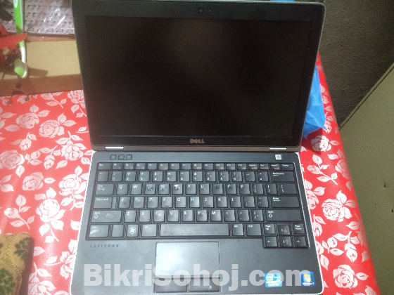 Dell CORE I5 8GB /128GB 13.3 inch